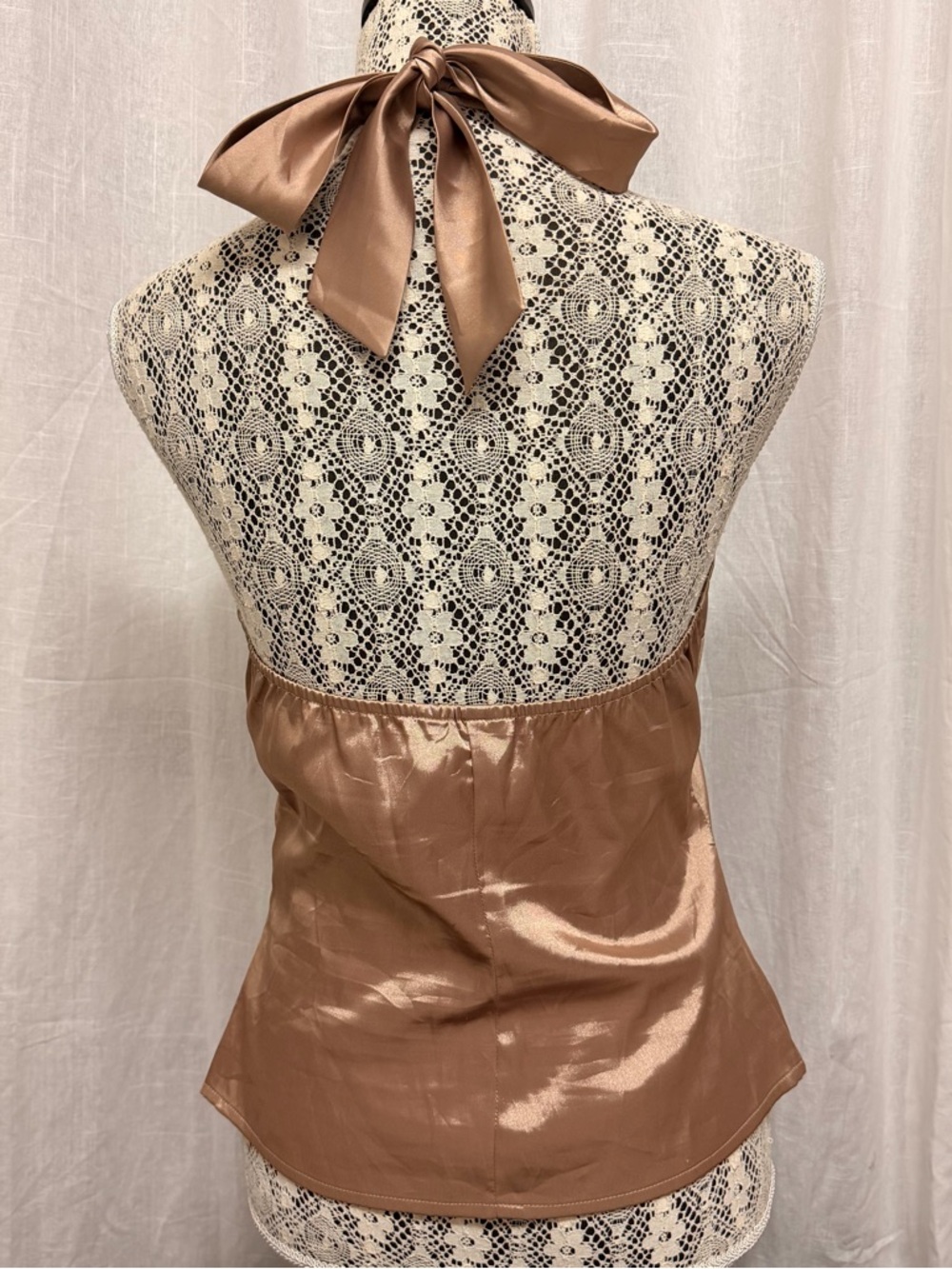 3/$30 🌺 Guess Satin Halter Cami - Picture 2 of 6